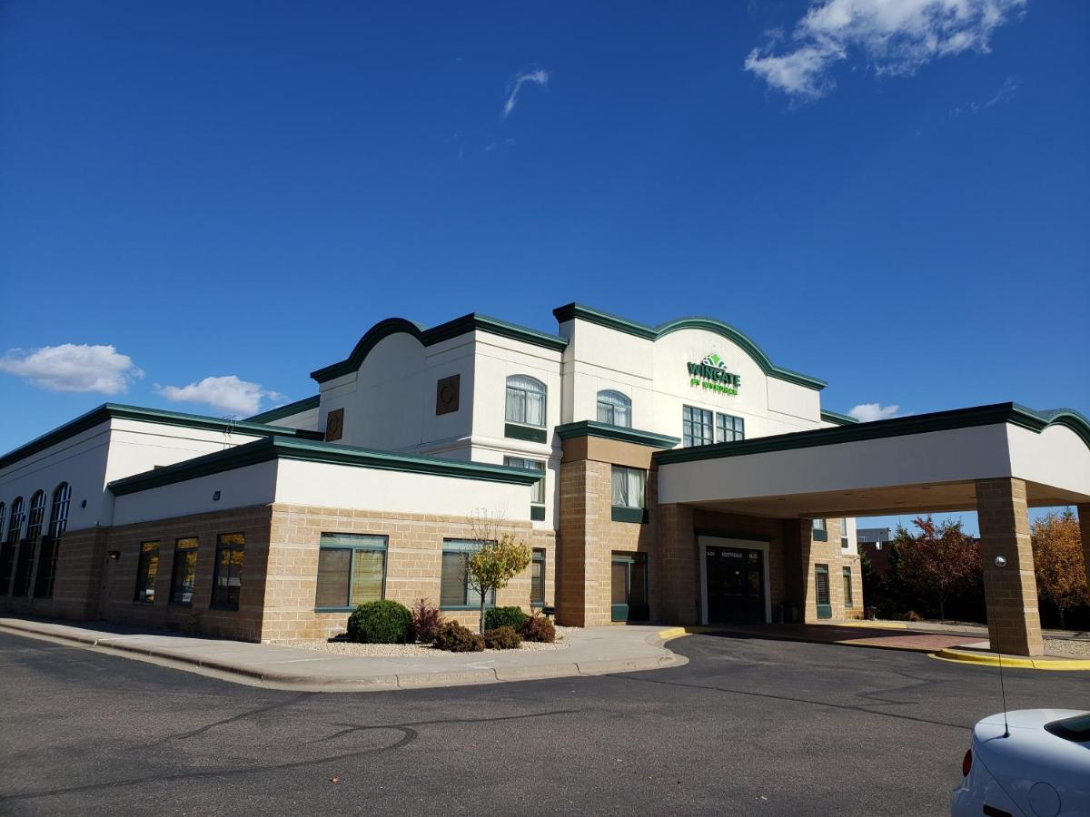 Hotel Wingate By Wyndham Coon Rapids Exterior foto